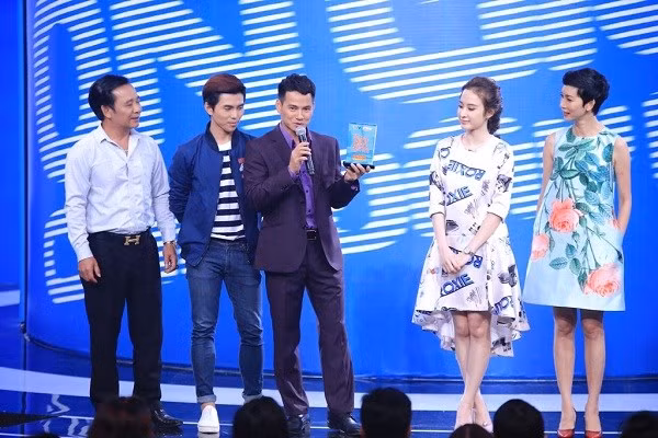 Sự thật con người Angela Phương Trinh qua lời kể nhiều người ảnh 2