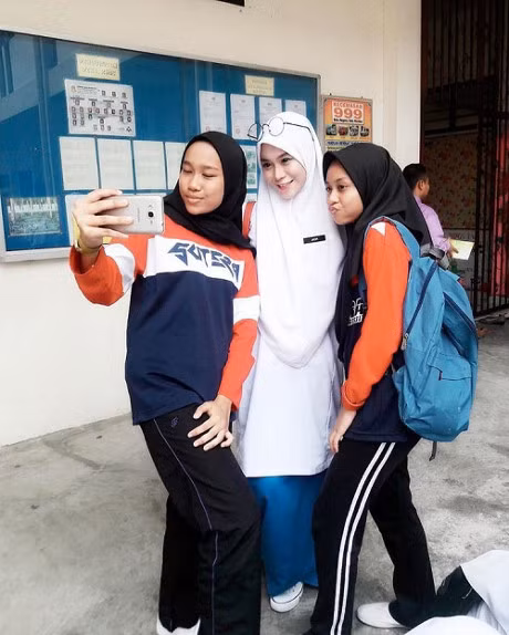 Co giao Malaysia thu hut su chu y cua cong dong nho phong cach an tuong - Anh 3