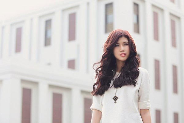 Trang Lạ xinh đẹp hút hồn trên đường phố Sài Gòn ảnh 3 Trang Lạ xinh đẹp hút hồn trên đường phố Sài Gòn ảnh 3