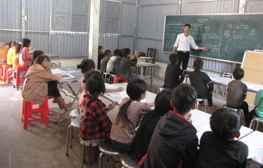 Tiết dạy của thầy Quàng Văn Hùng tại Trường Phổ thông DTBT Tiểu học Nậm Chà.