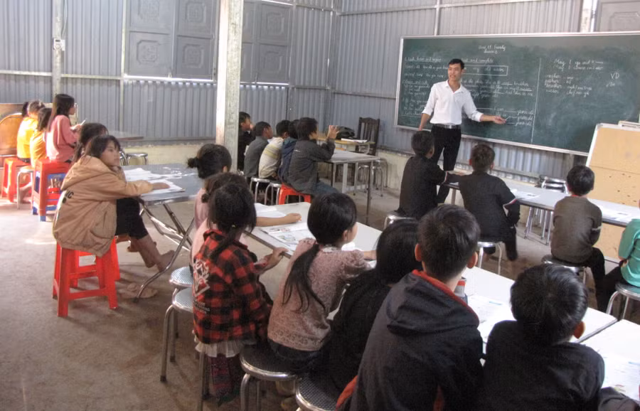 Tiết dạy của thầy Quàng Văn Hùng tại Trường Phổ thông DTBT Tiểu học Nậm Chà.