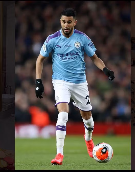 Mahrez đã không thể đến thăm 2 em gái sau vụ tấn công bởi anh đang dương tính với Covid.