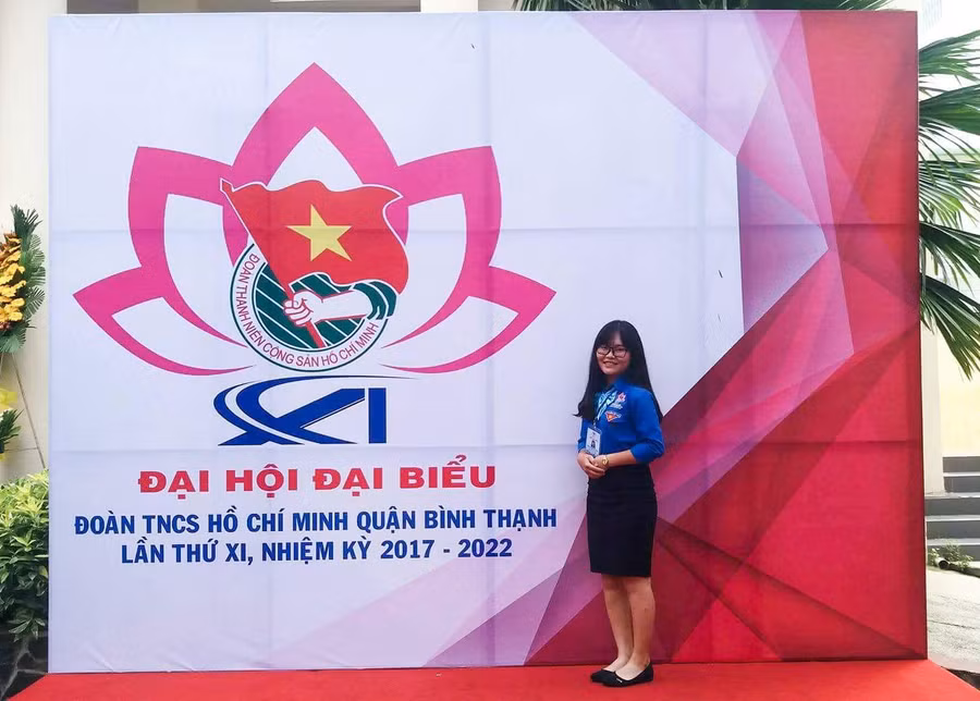 Bí thư Đoàn Trường THPT Hoàng Hoa Thám-Trần Dư Ngọc Mai Trâm