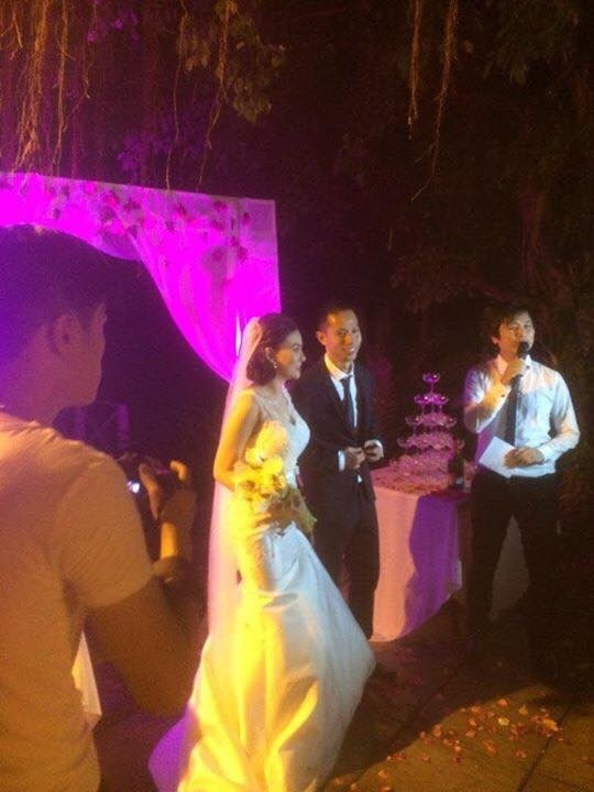 Ảnh hiếm về lễ cưới bí mật của ca sĩ Thu Thủy ảnh 2 Ảnh hiếm về lễ cưới bí mật của ca sĩ Thu Thủy ảnh 2