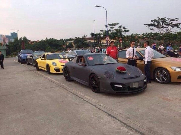 Một số siêu xe khủng xuất hiện trong lễ cươí1 Một số siêu xe khủng xuất hiện trong lễ cưới