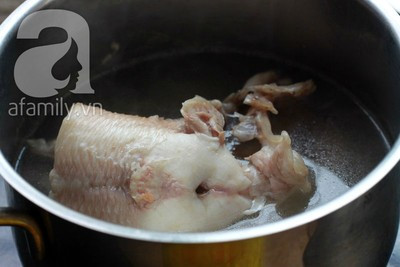 Canh khoai từ nấu cá lóc ngọt thơm hấp dẫn 8