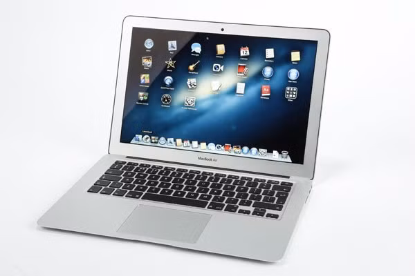 MacBook Air 13 5 laptop nổi bật nhất năm 2014