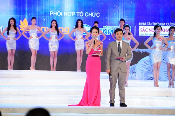 Điểm danh những MC bị gắn mác ‘thảm họa’ năm 2014 ảnh 20