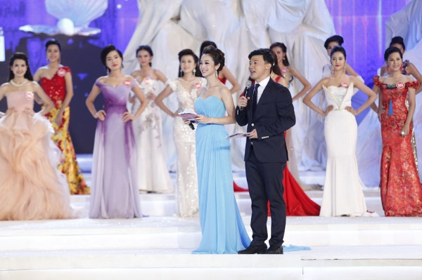 Điểm danh những MC bị gắn mác ‘thảm họa’ năm 2014 ảnh 21