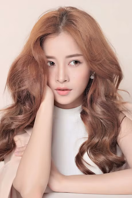 Top 6 truong DH tap trung nhieu my nhan nhat Viet Nam - Anh 7