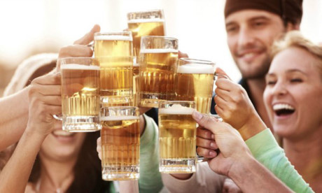 Uống bia theo cách này sẽ luôn khỏe mạnh, cả năm không cần thuốc - Ảnh 1 Uong bia theo cach nay se luon khoe manh, ca nam khong can thuoc - Anh 1