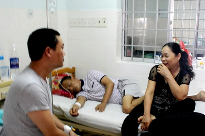 Sau liên hoan cuộc thi sắc đẹp, 60 người trong công ty ngộ độc