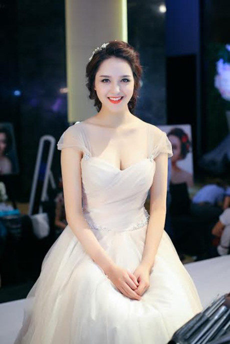 Top 6 trường ĐH tập trung nhiều mỹ nhân nhất Việt Nam - Ảnh 10 Top 6 truong DH tap trung nhieu my nhan nhat Viet Nam - Anh 10