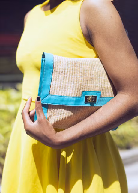 5 kieu trang phuc he khong bao gio loi mot - Anh 12