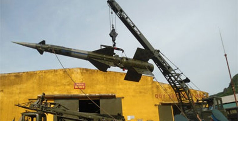Hình ảnh Việt Nam lắp ráp tên lửa S-125-2TM ảnh 7 Hình ảnh Việt Nam lắp ráp tên lửa S-125-2TM
