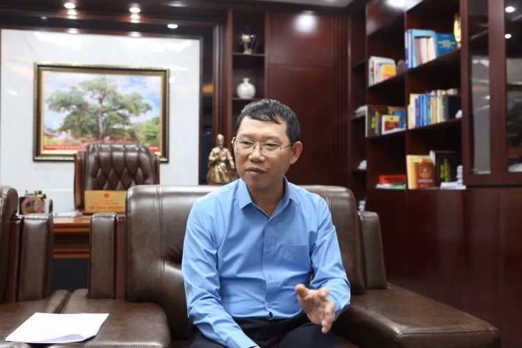 Ông Lê Ánh Dương.