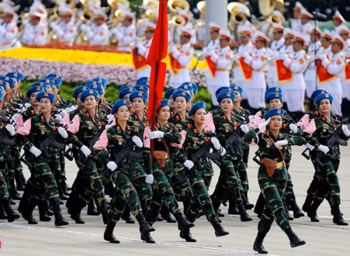 Vì sao nữ quân y Phạm Trúc Sơn Quỳnh được đề nghị tặng bằng khen? - Ảnh 2