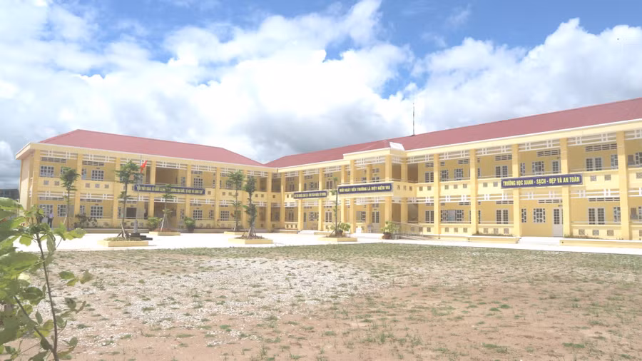 Trường học xây dựng khang trang tại huyện Mỹ Tú (Sóc Trăng).