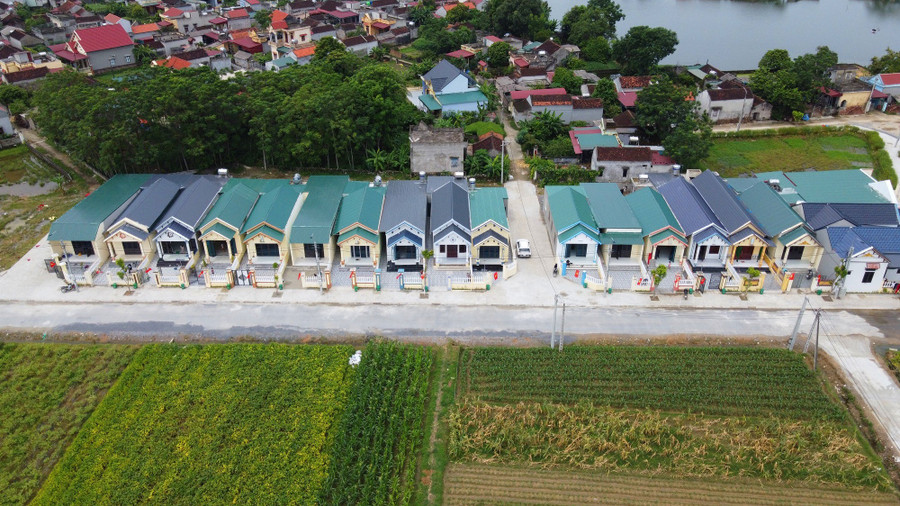 Khu định cư mới của bà con dân chài thôn Lam Đạt đẹp và khang trang.