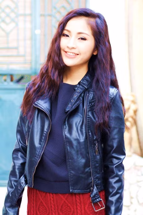 6 kieu mix chan vay len cuc chat cho nang cong so dau dong - Anh 7