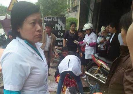 Đi đòi tiền, người phụ nữ chuyển dạ Di doi tien, nguoi phu nu chuyen da