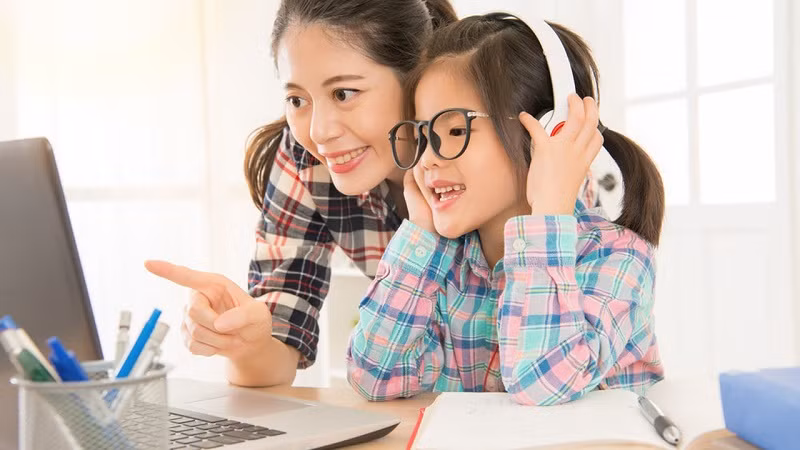 Công nghệ giúp học sinh tiếp cận với giáo dục ở mọi lúc, mọi nơi.