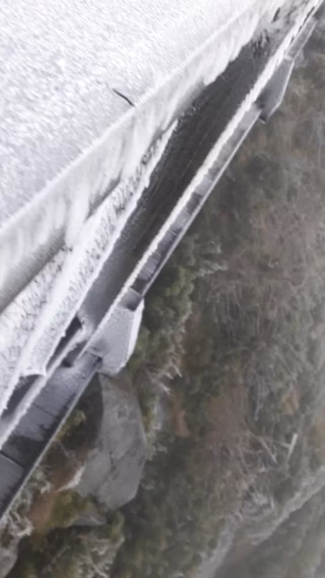 Băng tuyết phủ trắng Nóc nhà Việt Nam Fansipan - 8