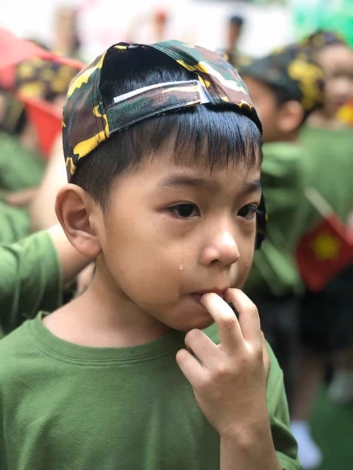 Nước mắt "ngày nhập ngũ"