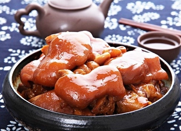 Cách làm 4 món ngon ngất ngây từ chân giò heo lại vô cùng bổ dưỡng ảnh 1 Cách làm 4 món ngon ngất ngây từ chân giò heo lại vô cùng bổ dưỡng ảnh 1