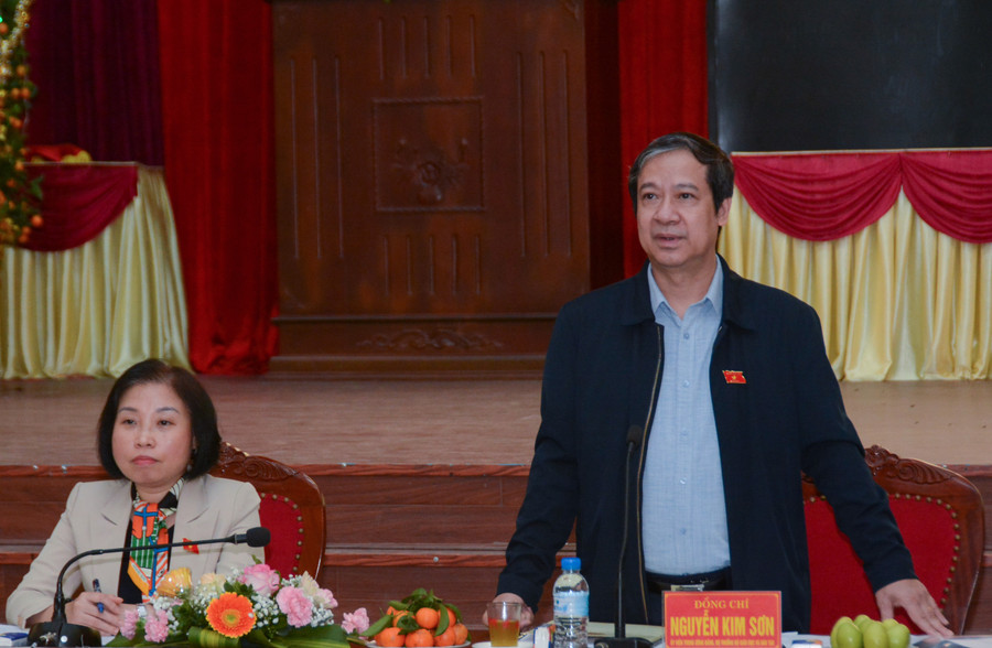 Bộ trưởng Nguyễn Kim Sơn phát biểu tại buổi giám sát chuyên đề. Bộ trưởng Nguyễn Kim Sơn phát biểu tại buổi giám sát chuyên đề.