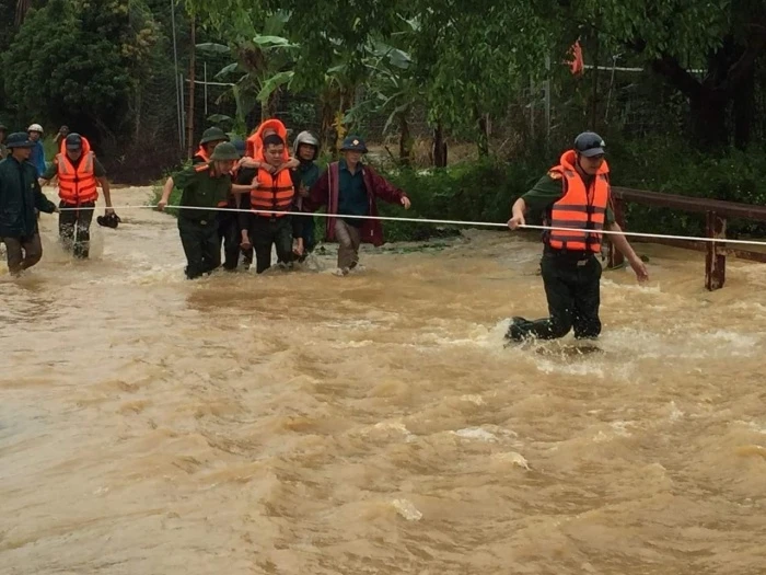 Mưa lớn ở Phú Thọ gây thiệt hại lớn về người và của.