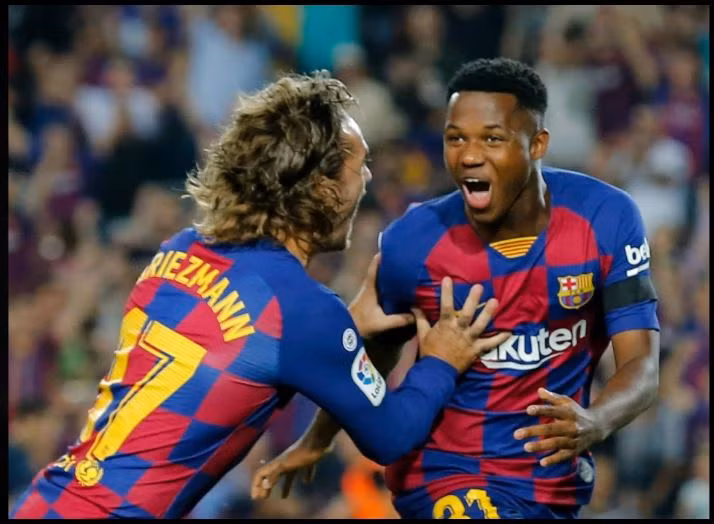 Ngôi sao 17 tuổi Fati đã “buộc chặt” tương lai lâu dài với Barca.