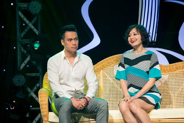 Hoài Linh quỳ gối cầu hôn nghệ sỹ Hồng Vân ảnh 5