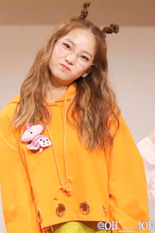 8 thần tượng K-pop có các đặc điểm giống... "một chú thỏ" ảnh 4