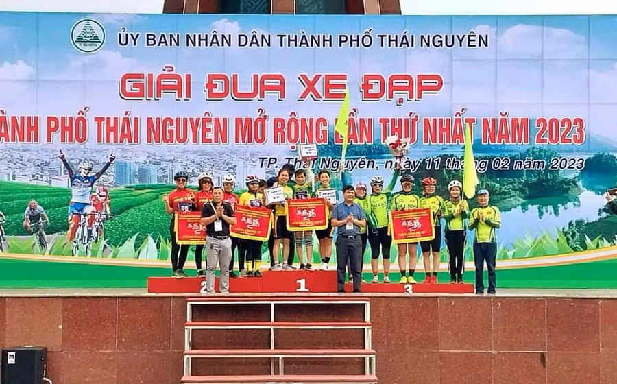 Ban tổ chức đã trao giải nhất, nhì, ba và khuyến khích cho các đội đua giành thành tích xuất sắc.