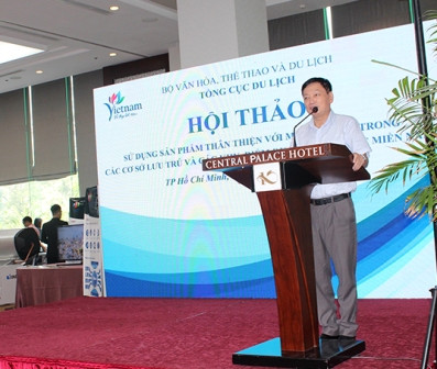ông Vũ Văn Thanh - Vụ trưởng Vụ Khách sạn, Tổng cục Du lịch phát biểu tại hội thảo