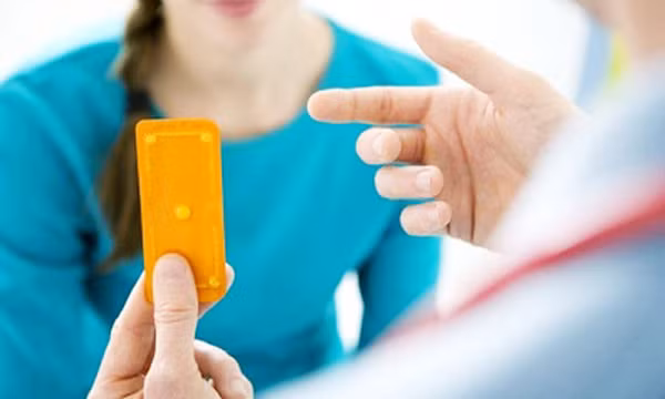 Thuốc tránh thai hàng ngày và tránh thai khẩn cấp: nên chọn loại nào?