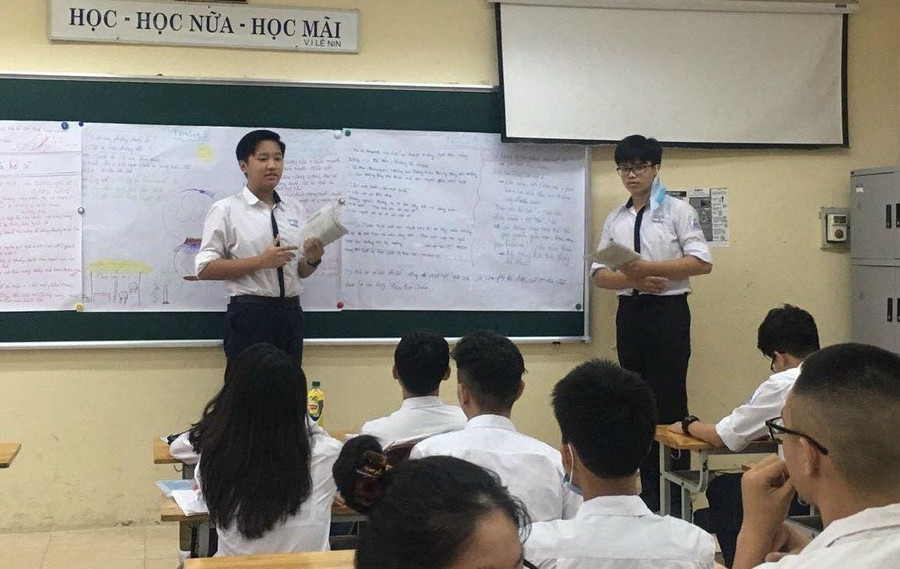 Tiết học Văn của học sinh Trường THCS Lương Yên (Hai Bà Trưng, Hà Nội). Ảnh: NTCC Tiết học Văn của học sinh Trường THCS Lương Yên (Hai Bà Trưng, Hà Nội). Ảnh: NTCC