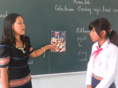 Chương trình bồi dưỡng GV dạy tiếng Ba-na, Ê đê và Chăm