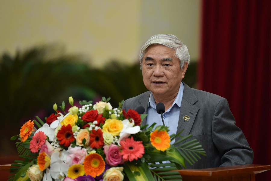 Các chuyên gia phát biểu tại Hội nghị.