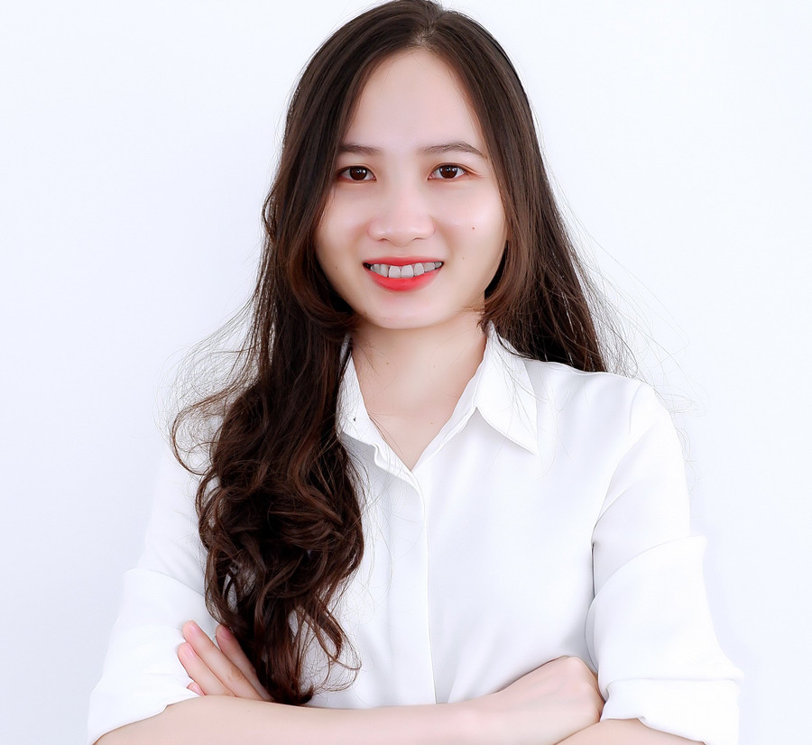 Cô Đinh Thị Thúy Nga. Cô Đinh Thị Thúy Nga.