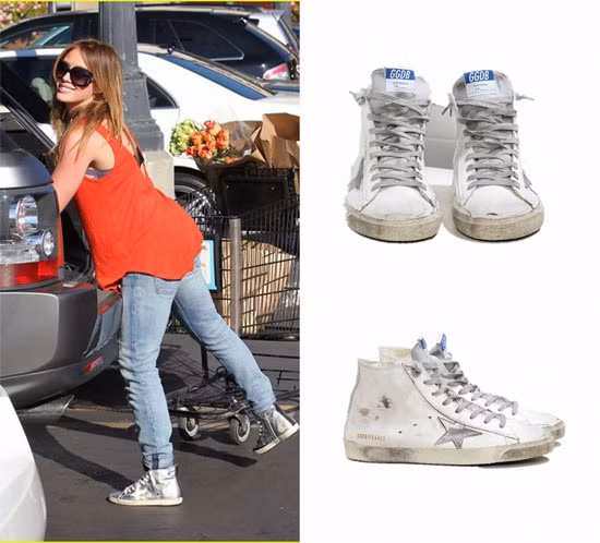 Nữ diễn viên Hilary Duff năng động ra phố. Nữ diễn viên Hilary Duff năng động ra phố.