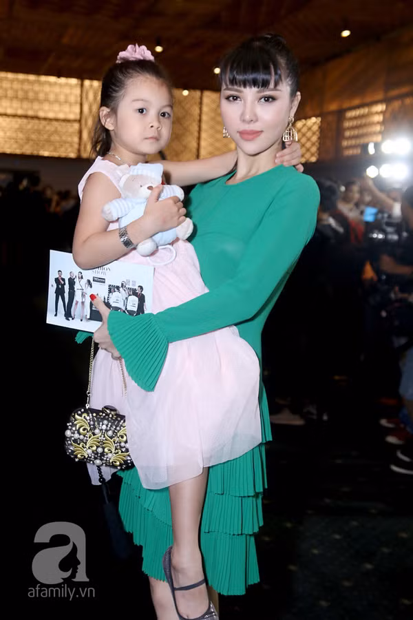 thảm đỏ thời trang 