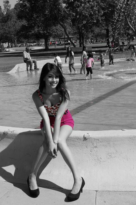  Theo lời Jennifer Phạm, em gái cô rất giống mẹ.