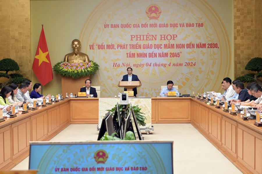 Thủ tướng Phạm Minh Chính chủ trì Phiên họp của Ủy ban về “Đổi mới, phát triển giáo dục mầm non đến năm 2030, tầm nhìn đến năm 2045”.