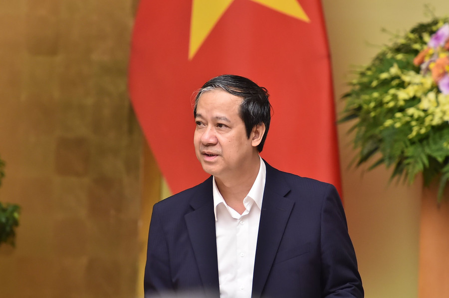 Bộ trưởng Bộ GD&ĐT Nguyễn Kim Sơn phát biểu tại phiên họp. Bộ trưởng Bộ GD&ĐT Nguyễn Kim Sơn phát biểu tại phiên họp.
