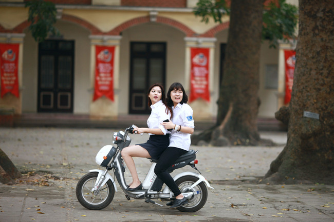 Nữ sinh Phan Đình Phùng quậy “tung” chụp ảnh kỷ yếu ảnh 21 Nữ sinh Phan Đình Phùng quậy “tung” chụp ảnh kỷ yếu ảnh 21