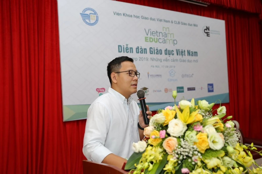 PGS.TS Lê Anh Vinh phát biểu khai mạc diễn đàn