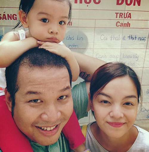 Những ông bố "bỉm sữa" được mê nhất showbiz Việt ảnh 5 Những ông bố ‘bỉm sữa’ được mê nhất showbiz Việt - 5
