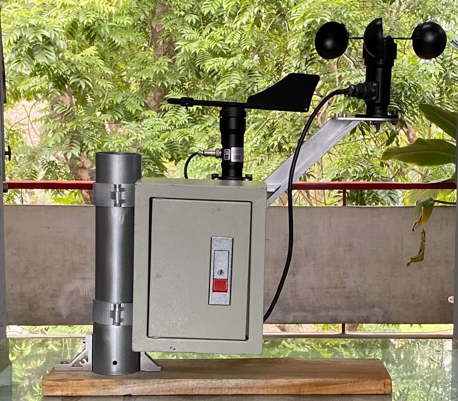 Thiết bị AutoAntenna của nhóm sinh viên Đại học Bách khoa Hà Nội.